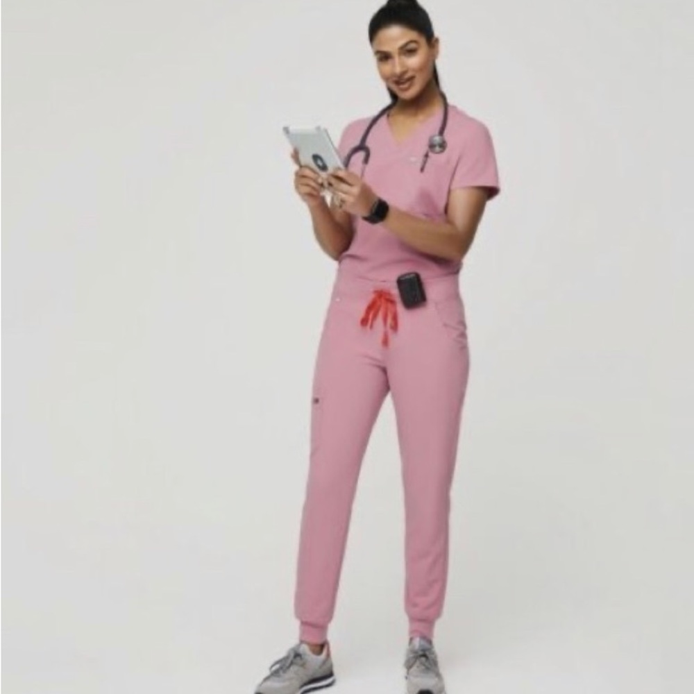 Figs pink medium set